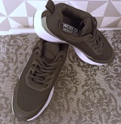 Nowe r. 36 Memory Foam Sneakersy czarne lekkie oddychające Work Out