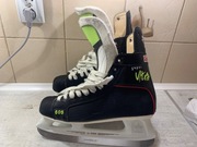 Łyżwy hokejowe CCM super ultra 605  roz.45 wkładka 29 cm SL5000