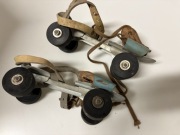 Wrotki PRL vintage metalowe regulowane nakładane na buty retro lata 70 80