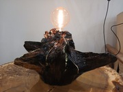 Lampa z dębowego korzenia .