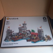 LEGO 910047 BrickLink Designer Program - Średniowieczny nadmorski rynek