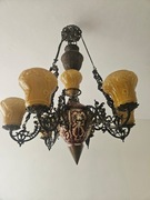 Stary antyczny żyrandol