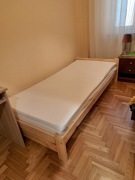 Łóżko jednoosobowe 