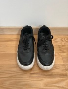 Sinsay czarno białe niskie trampki damskie sznurowane rozmiar 39