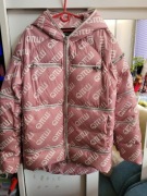 Kurtka puchową Robert Kupisz