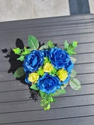 Stroik serce z niebieskich róż,Kompozycja na cmentarz,Dla taty na pomnik
