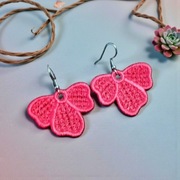 Haftowane kolczyki różowe kwiatki