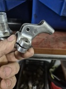 Uchwyt dzwigni sprzegła wsk 