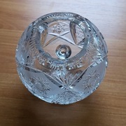 Kryształowy kulisty wazon  na 3 nóżkach 