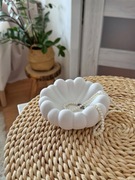 Nowoczesna patera/podstawka – moda na biżuterię