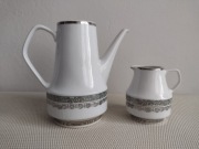 Zestaw porcelana Chodzież PRL vintage dzbanek Roman + mlecznik