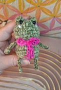 Prezent pluszowa żabka brelok Amigurumi na szydełku ręcznie robiony 