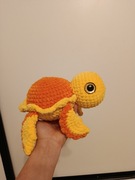 Pomarańczowy pluszowy żółwik