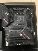 ASUS ROG Strix B550-F Gaming – (Uszkodzona)