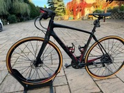 Fuji Gran Fondo 1.1 Carbon Shimano 105 – szosa endurance flatbar