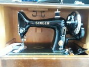 Maszyna do szycia kolekcjonerska.