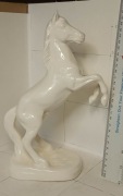 FIGURKA PORCELANOWA KOŃ 