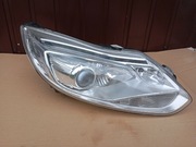 Ford Focus MK3  Lampa prawa/lewa Xenon BM5113D155AJ BM5113D154AJ