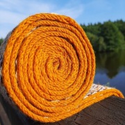 Krajka tkana na tabliczkach