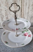 Piętrowa patera na słodycze i owoce, w róże, porcelana