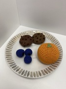 Pieguski szydełkowe,jedzenie na przyjęcie lalek,zabawa w sklep,kawiarnia