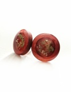 Kolczyki sztyfty drewniane z paprotką zatopioną w żywicy