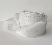 Biała wstążka 0,5 m szeroka 6 cm z cyrkoniami błyszcząca