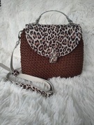 Torebka kuferek panterka na szydełku rękodzieło handemade 