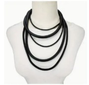 Naszyjnik wisior kolia spiralna boho gumowa czarna