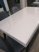 Stół i krzesła do salonu 