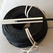 Uszczelka, klin maskująca listwę aluminiową