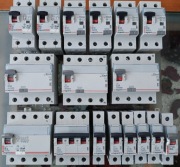 Wyłączniki instalacyjne Legrand ,ETI,Moeller,EATON