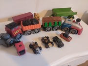 6 pojazdów i pociąg 