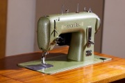zabytkowa maszyna do szycia Westa 
