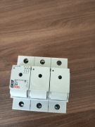 Rozłącznik bezpiecznikowy r303 35A fael