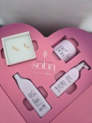 Myster box kosmetyki Neboa i kolczyki Lilou