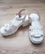 Sandały białe na kostce ideal shoes 41