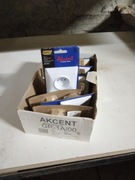 Gniazdka elektryczne i łączniki elektryczne akcent 