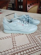Jasnoniebieskie sportowe buty Reebok 
