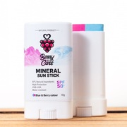 BerryCare Krem w sztyfcie Mineral Sun Stick SPF 50+ malinowo-niebieski