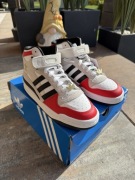 Nowe buty młodzieżowe Adidas Forum Mid J