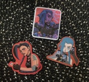 Zestaw 3 szt naklejek serial Arcane gra LOL 