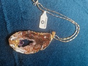 Oryginalny wisior z agatem i ametystem.