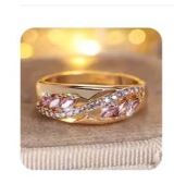 Pierścionek zaręczynowy z pudełkiem 