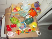 Zestaw zabawek dla malucha, firmowe, grające, sensoryczne, kolorowe