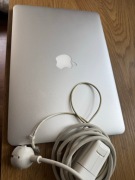 Apple MacBook 13 Intel  i 5 8 GB/128