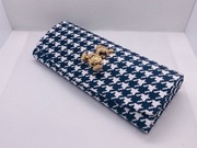 Futerał (etui) na okulary eleganckie ze złotym misiem