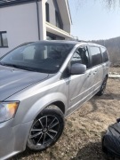 Sprzedam Dodge Grand Caravan 2017 r.