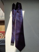 Krawat niebieski w czerwone groszki