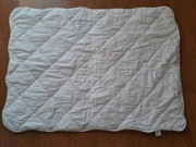 Kołderka do łóżeczka dla malucha